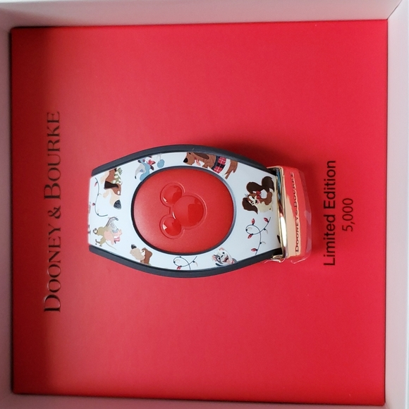 Disney Santa Tails Dooney and Bourke MagicBand - Picture 2 of 6